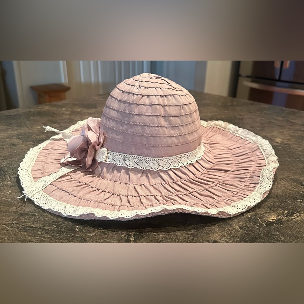 Vintage Sun Hat with Lace Trim